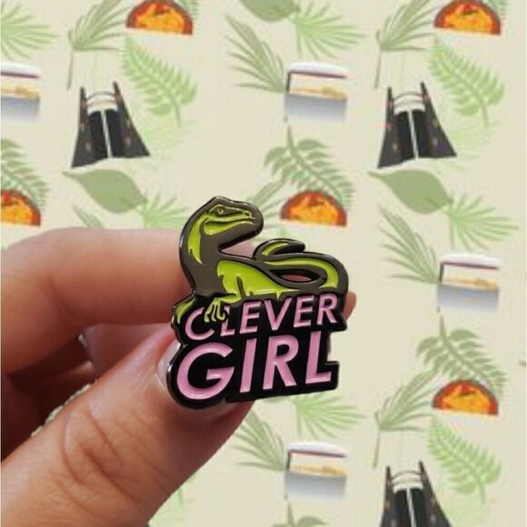 Jewelry - 🦖Clever girl, Jurassic Park enamel pin